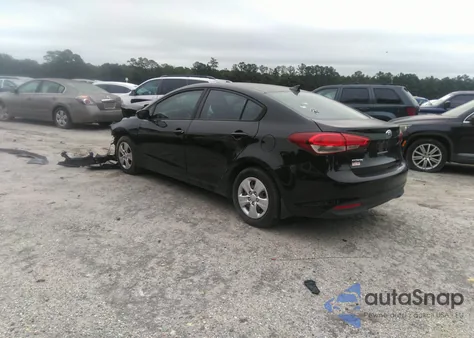 2018 Kia Forte Lx из США, поврежденный, VIN 3KPFK4A74JE242399